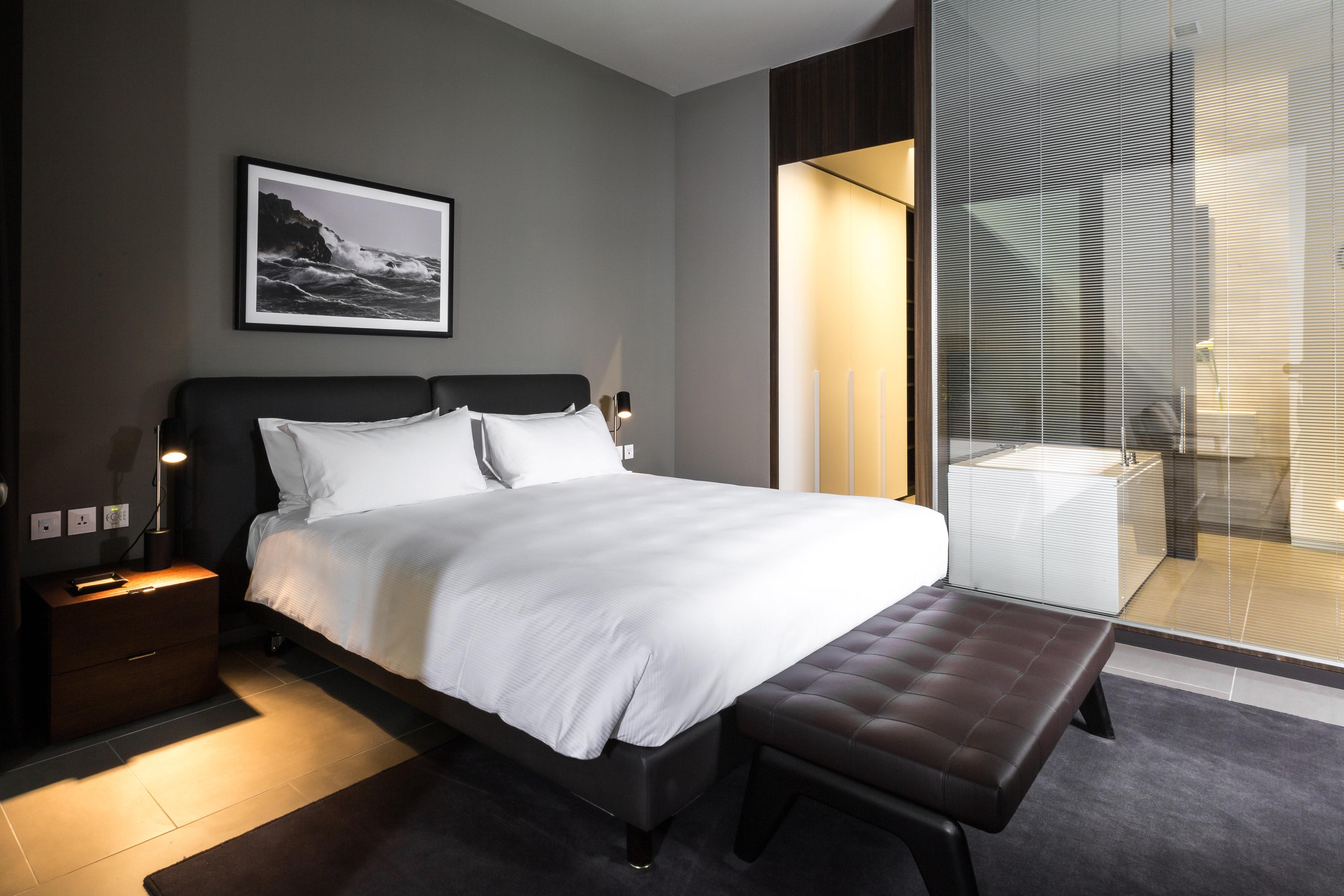 Intercontinental Malta By Ihg Hotel Saint Julian's Ngoại thất bức ảnh A bedroom at the hotel