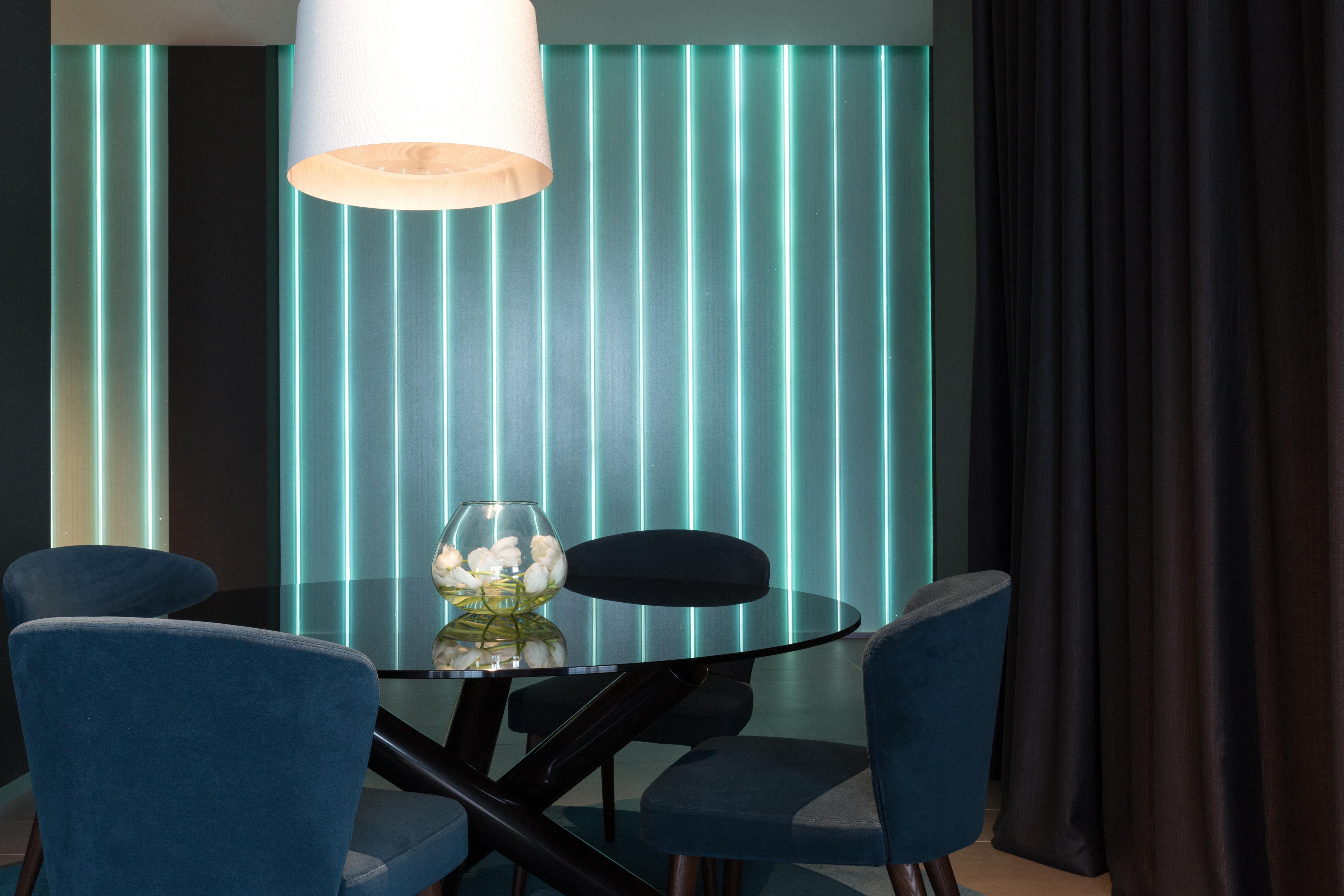 Intercontinental Malta By Ihg Hotel Saint Julian's Ngoại thất bức ảnh A room with LED lighting